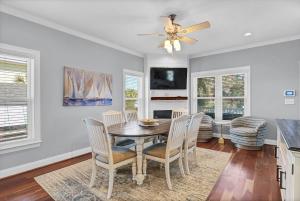 Deja Blue by Sea Scape Properties