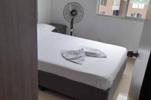 Apartamento en conjunto residencial con piscina