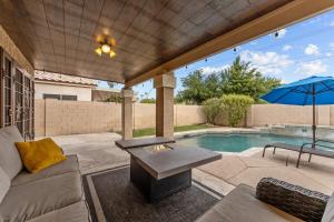 4 Bedroom House with Pool and Home Gym