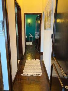 Carel Holiday Homes - Stylish 2 Bedroom with Pool