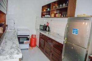 Carel Holiday Homes - Stylish 2 Bedroom with Pool