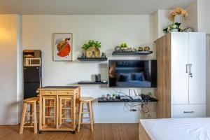 Condo - WIFI up to 100mbps - Pool - Netflix&Chill