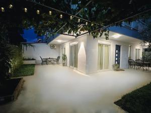 Modern Seaside Retreat with Private Patio and Parking - Blue Zone Homes