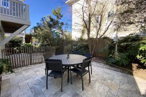 Blue Aerie by Sea Scape Properties