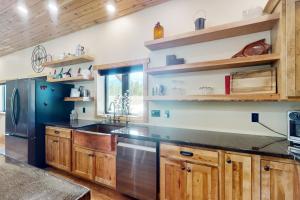 Bear Butte Retreat