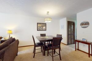 Shipwatch Pointe II P-302