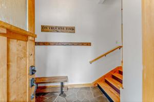 Northstar Hideaway-Private Hot Tub, Shuttle Access