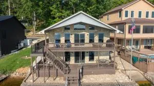 Casa Del Lago 3 bed 3 bath lakefront home with private dock - Buck Creek