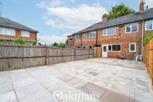 Charming 3 Bedroom Home Near QE