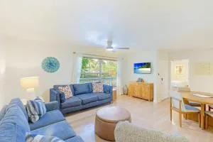 Newly remodeled 8-steps to sand path of Beach! Unit D - Point O'Rocks