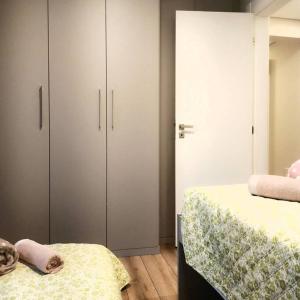 Brand new design apartment , with office!