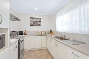 Sanctuary Cottage - Family and Pet Friendly