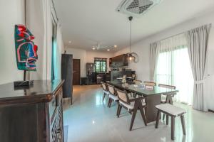 4BR Luxury pool villa with tropical garden nearby Bangtao and Layan beach