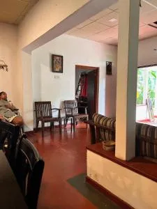 The Wiks Hotel - Усветакейява