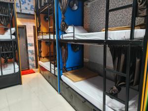 Rameshwar Dormitories - Vile Parle Highway