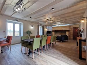 Complexes hoteliers Domaine Jolidetour climatise, piscine et tennis prives : photos des chambres