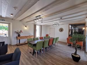 Complexes hoteliers Domaine Jolidetour climatise, piscine et tennis prives : photos des chambres