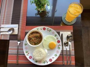 1775 Adriatico Suites