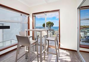 Beach House on Johnson