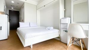 New and Modern Studio at Daan Mogot City Apartment By Travelio