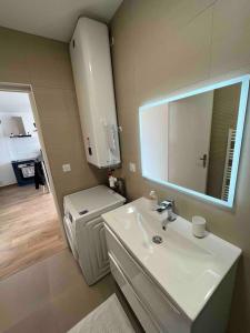 Appartements Plein centre-ville T2 refait a neuf : photos des chambres