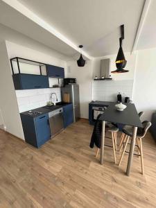 Appartements Plein centre-ville T2 refait a neuf : photos des chambres