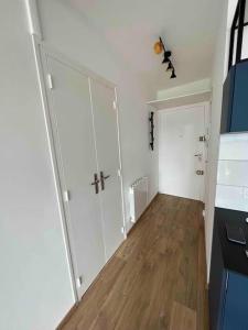 Appartements Plein centre-ville T2 refait a neuf : photos des chambres