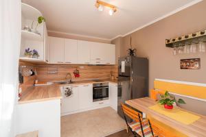 Seaside Apartment with a garden