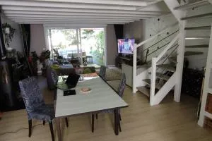 Maison proche de tout - Brains