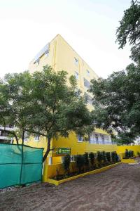 Yellow Bells Studios And Suites