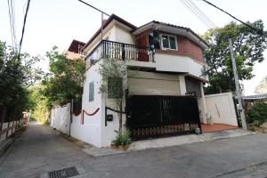 Beach House @ Khao Tao