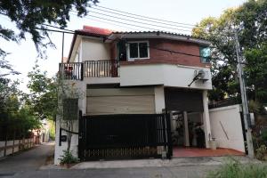 Beach House @ Khao Tao