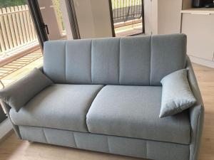 F2 neuf cosy et élégant avec terrasse, parking, WIFI