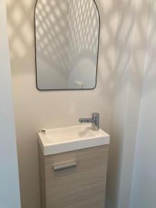 Appartements F2 neuf cosy et elegant avec terrasse, parking, WIFI : photos des chambres