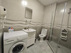 Central Pointe Suite