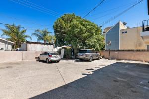 Lovely gated 3bedroom & 2 bath unit near Universal studio and Hollywood