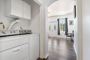 Lovely gated 3bedroom & 2 bath unit near Universal studio and Hollywood