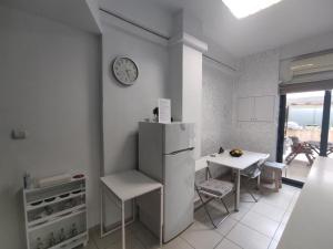 Angels Yard in Athens Heart