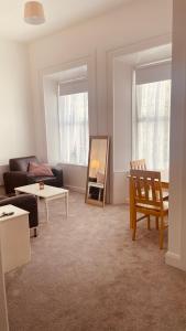 Colton House - Apt 3