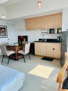 Spacious 1BR steps to Megamall Ortigas City View