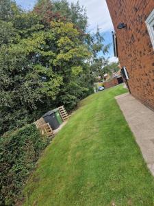 3 bedroom detached house centre of Whitchurch