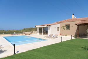 MaYa Villa, a sublime luxury villa close to Rethymno andamenities!