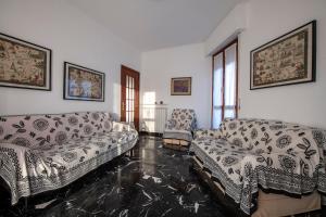 232b - A casa di Rita, centro città, 150metri dalla spiaggia e dal mare