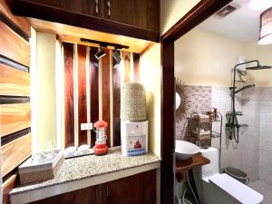 Cozy Bungalow Dua with AC and Generator in General Luna