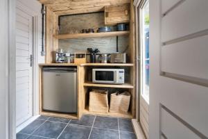 The High Longtail Lodge
