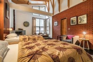 Spring Casa by EbonyStays, Bhimtal