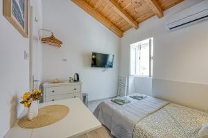 Lasta Lošin Town Rooms - Happy Rentals