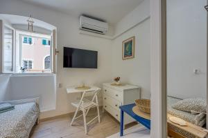 Lasta Lošin Town Rooms - Happy Rentals
