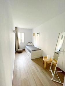 Apartamento Lia con piscina en Port Addaia