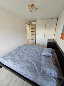 First line sea apartment